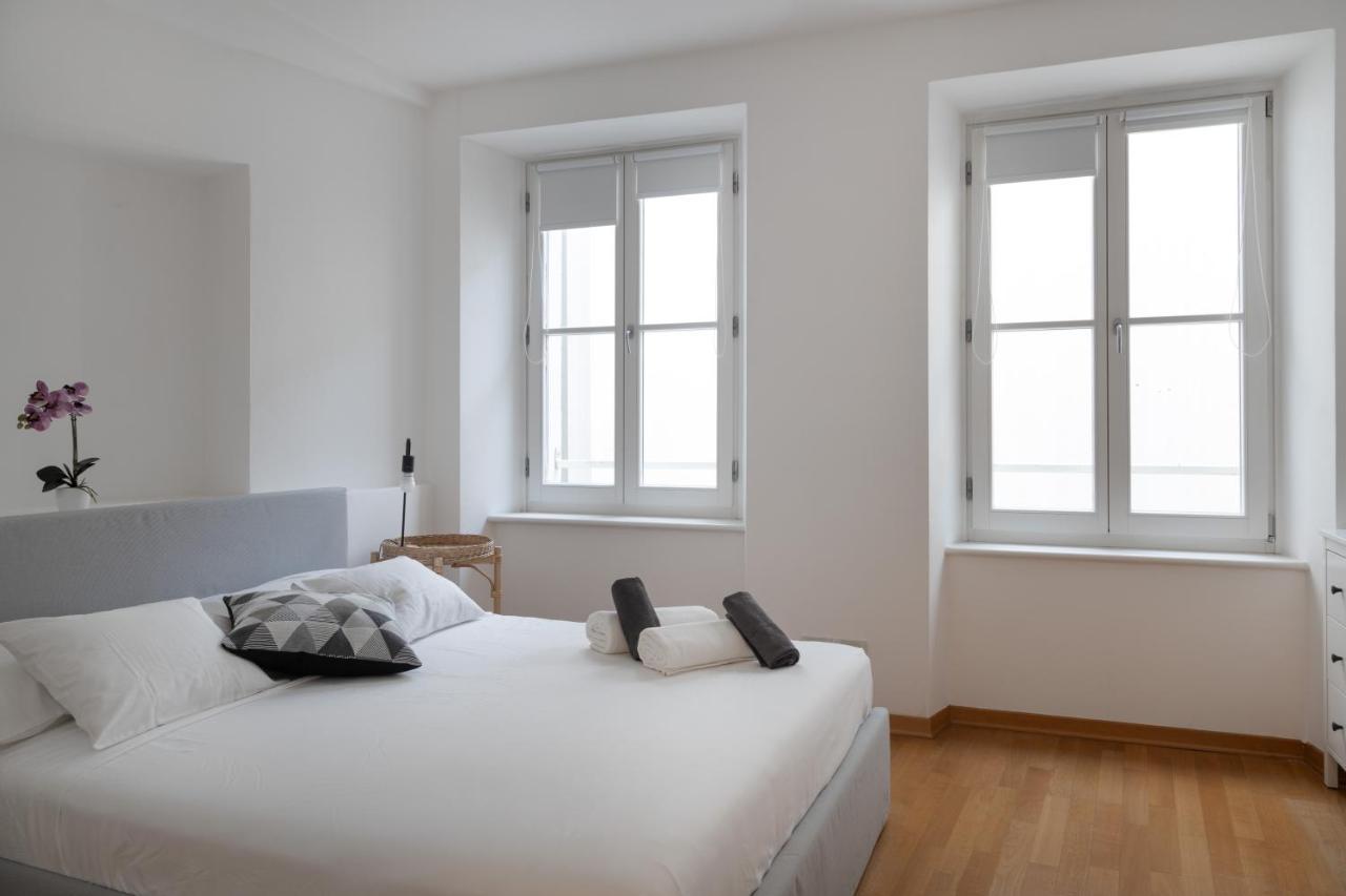Suite Saba, Stile E Parcheggio In Centro A Trieste Exterior photo