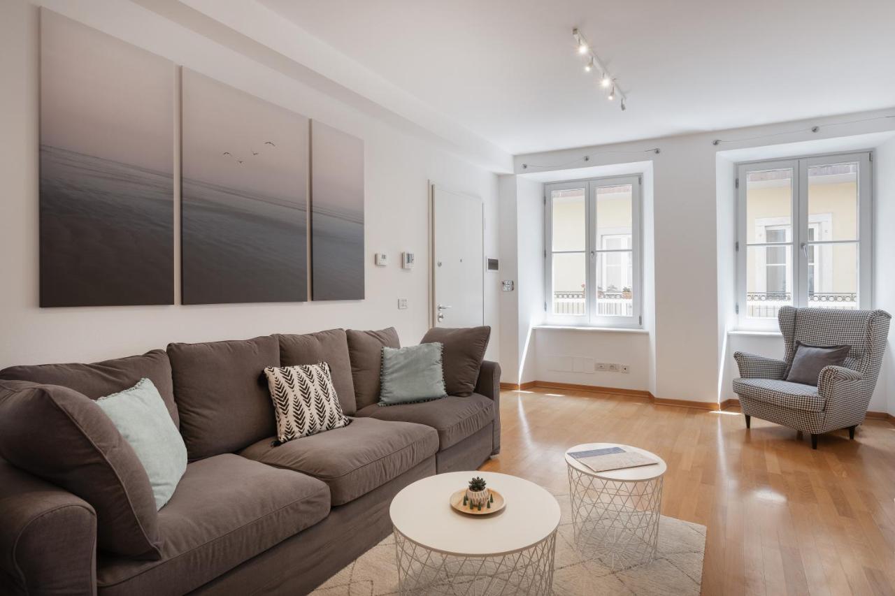 Suite Saba, Stile E Parcheggio In Centro A Trieste Exterior photo
